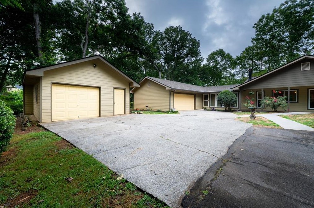 343 Cassville White Rd, Euharlee, GA 30121-4720