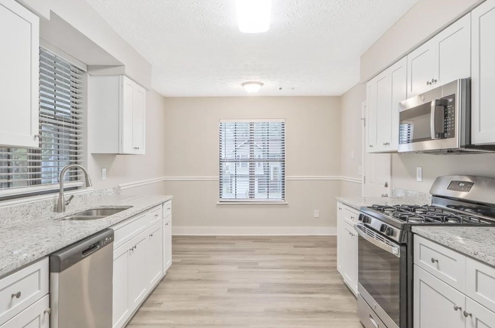582 Tarragon Way, Atlanta GA  30331-4387 exterior