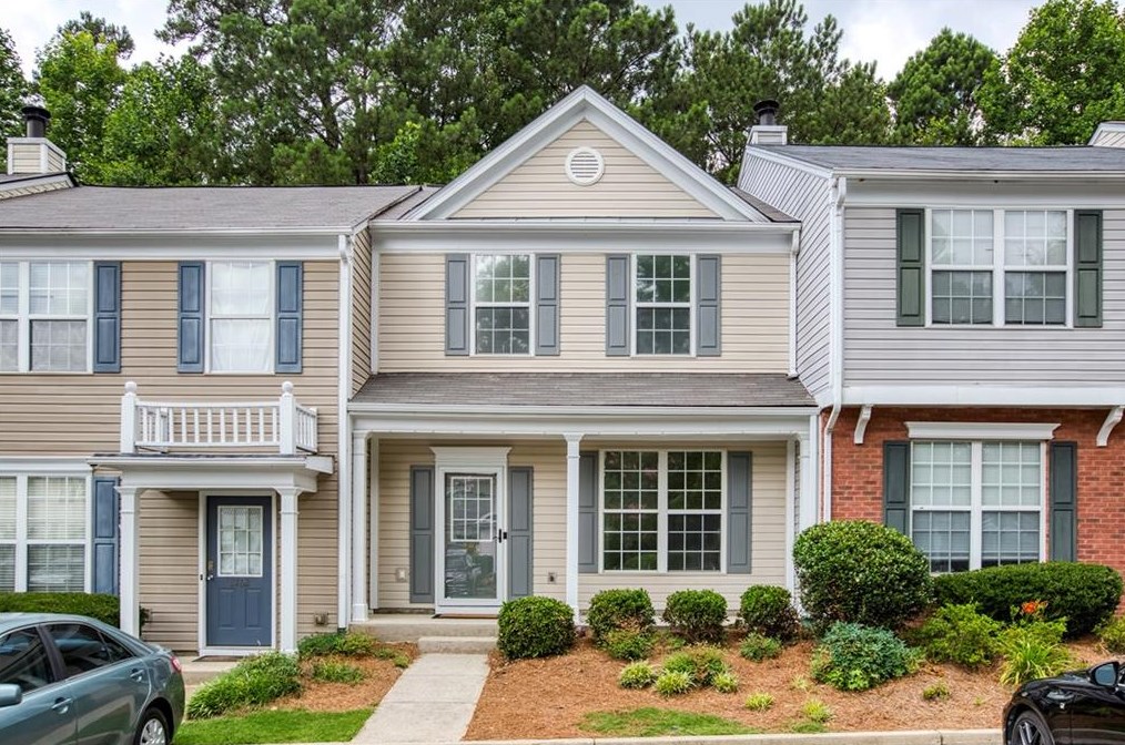 2760 Ashleigh Ln, Alpharetta, GA 30004-6166