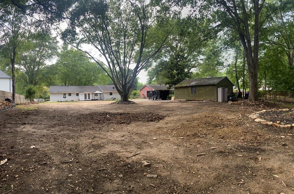 305 Mdw Dr, Alpharetta GA 30009-1545 exterior