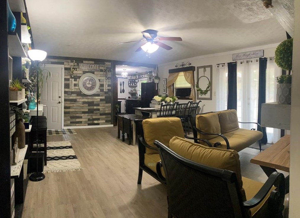 305 Mdw Dr, Alpharetta GA 30009-1545 exterior