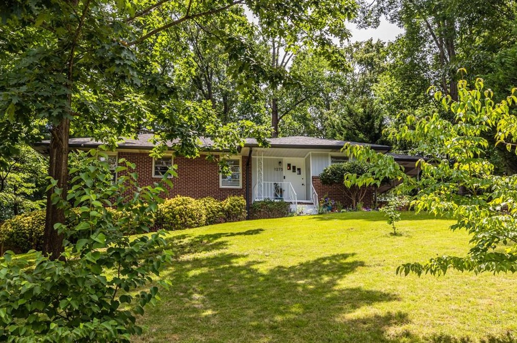 1275 Willivee Dr, Decatur GA 30033-4120 exterior