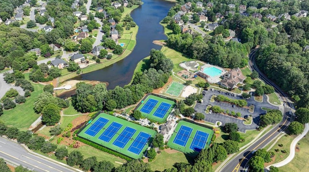 1718 Mulberry Lake Dr, Dacula GA  30019-4640 exterior