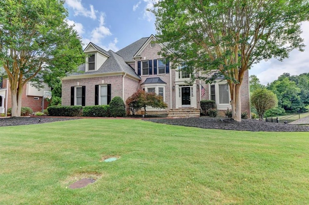 1718 Mulberry Lake Dr, Dacula, GA 30019