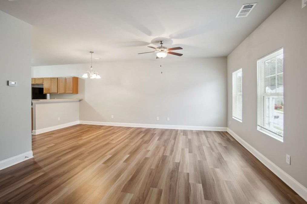 5966 Westchase St, Atlanta GA  30336-2915 exterior