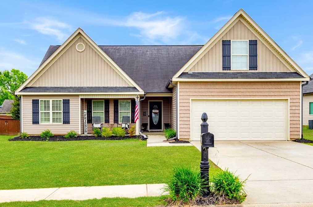 265 Stillwood Dr, Winder, GA 30680