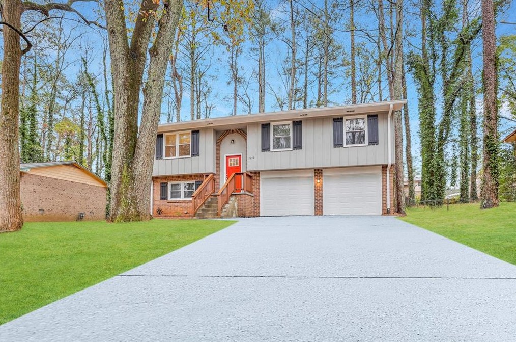 2240 Newgate Dr, Decatur GA  30035-2361 exterior