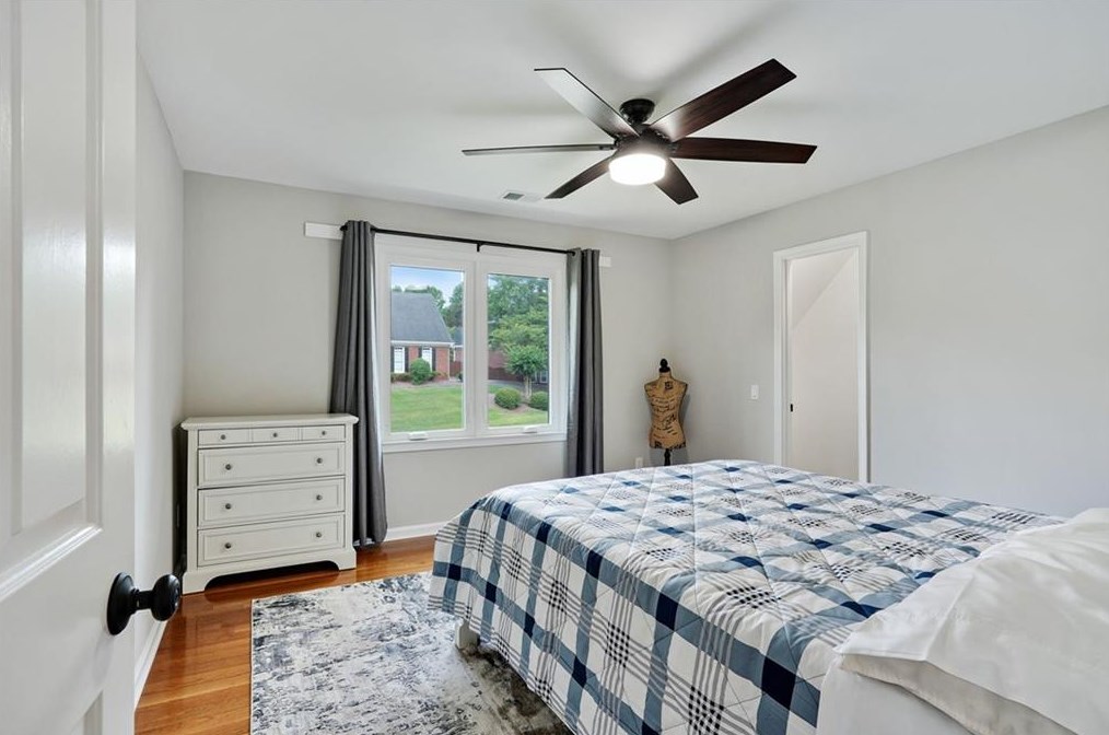 10610 Kingsmark Trl, Alpharetta GA  30022-4709 exterior