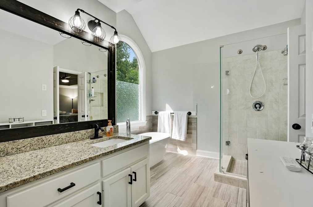 10610 Kingsmark Trl, Alpharetta GA  30022-4709 exterior