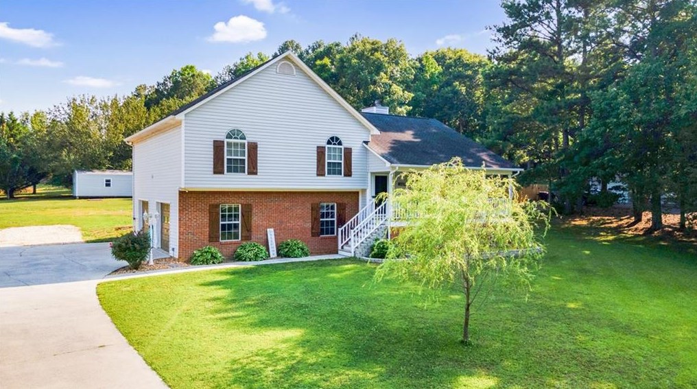 175 Charles Dr Ne, Calhoun, GA 30701
