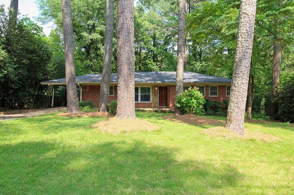 1386 Sandy Ln, Decatur, GA 30032-2806