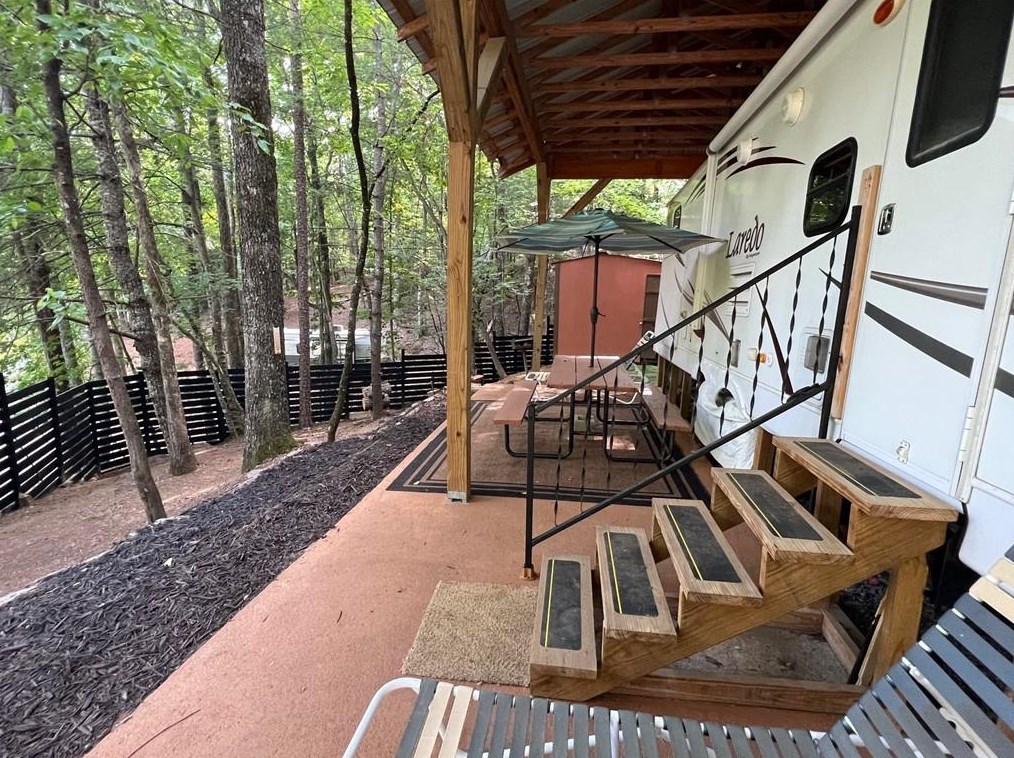 185 29th St, Ellijay, GA 30540