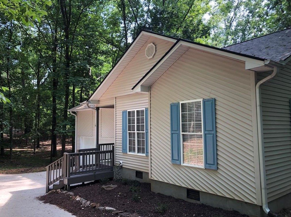 3460 Rock Ridge Dr, Gainesville, GA 30506