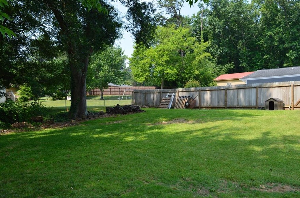 122 Stone Haven Dr, Calhoun GA  30701-2054 exterior