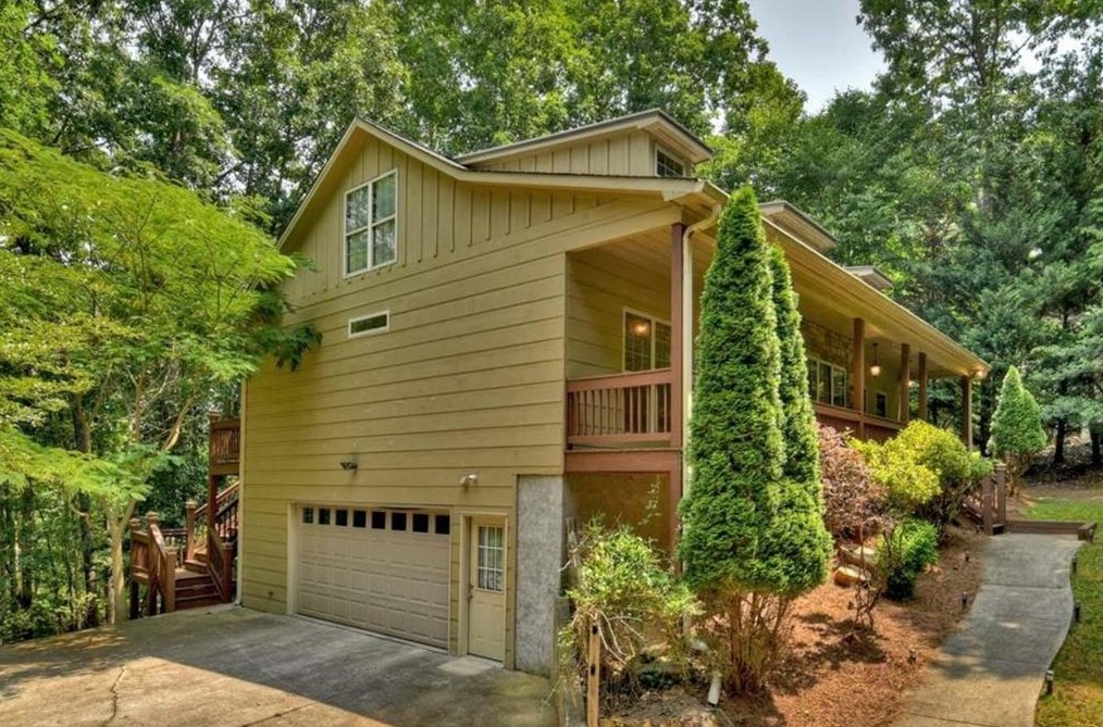 172 Crestview Dr N, Ellijay, GA 30540