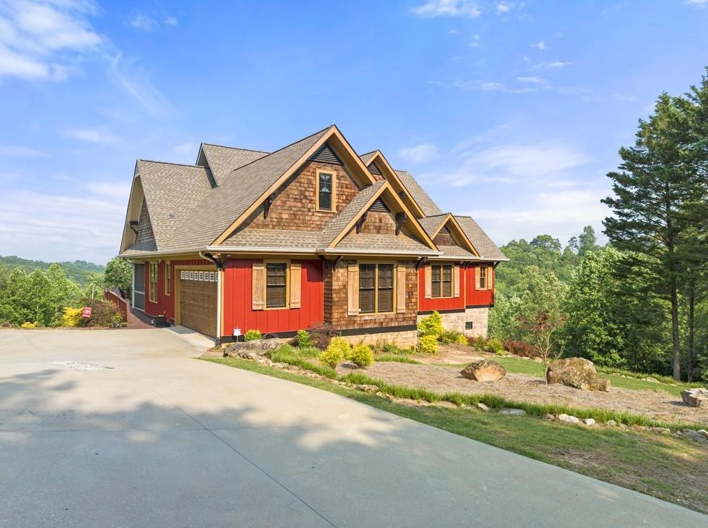 128 Lake Ridge Trail, Baldwin, GA 30511