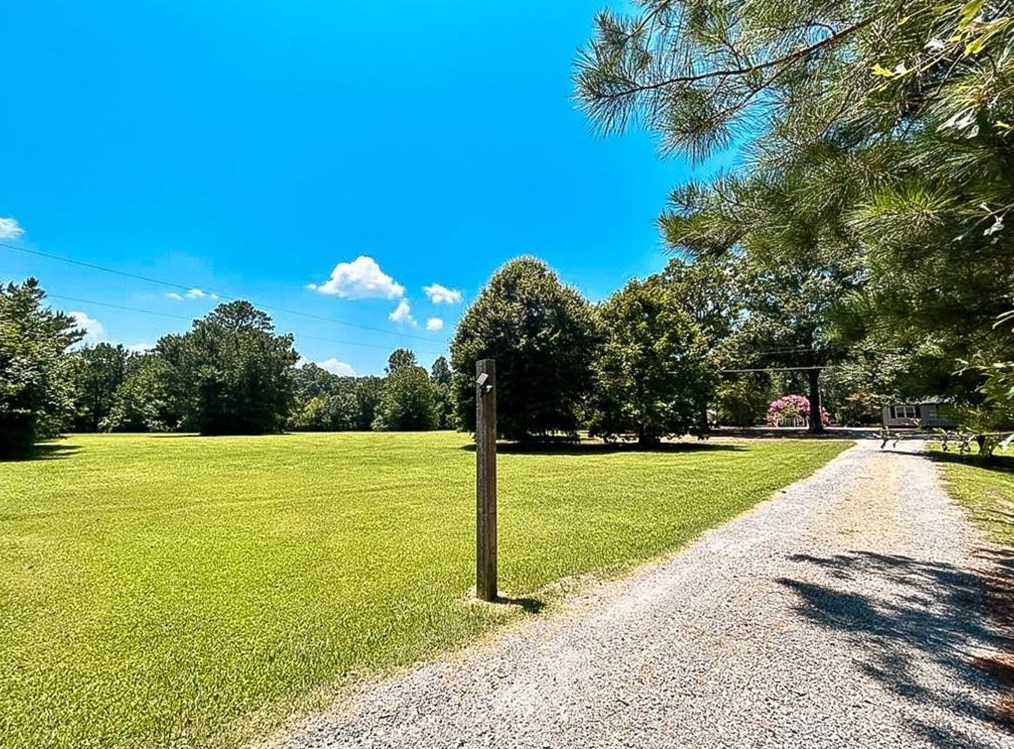 77 Runyon Rd, Cedartown, GA 30125-5539