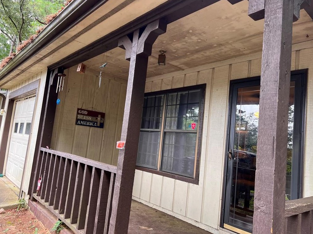 6762 Branchview Ct, Rex, GA 30273