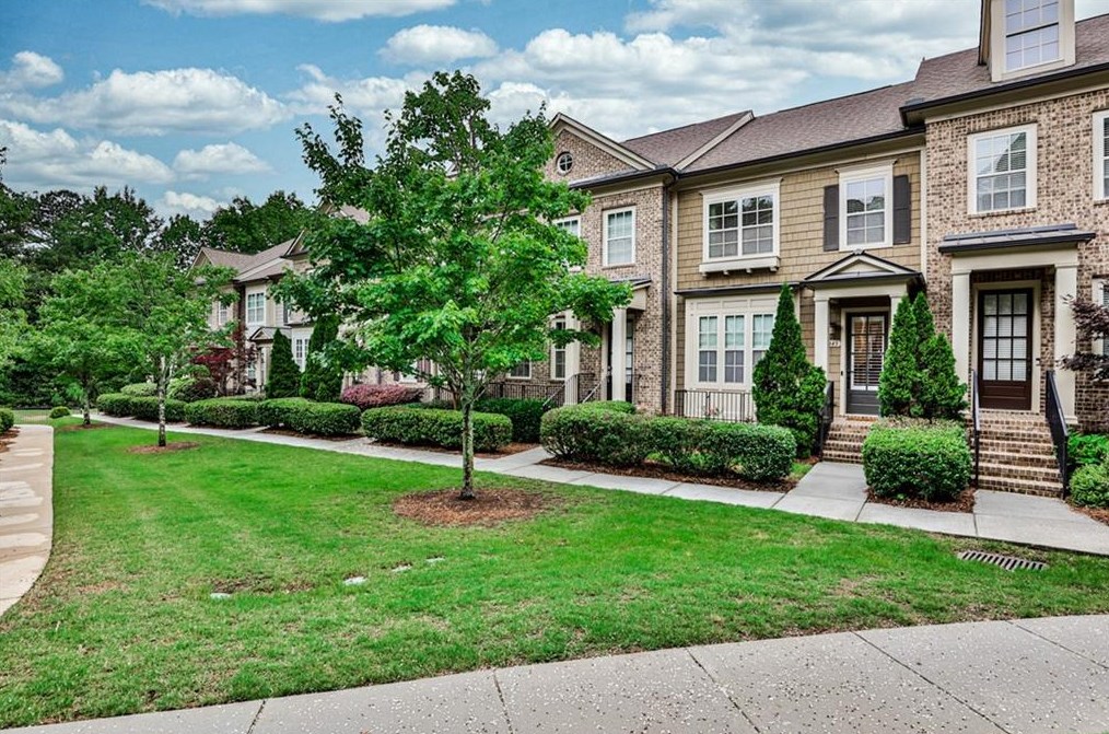 3343 Turngate Ct, Atlanta GA  30341-8400 exterior