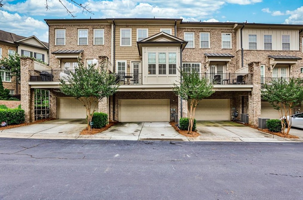 3343 Turngate Ct, Atlanta GA  30341-8400 exterior