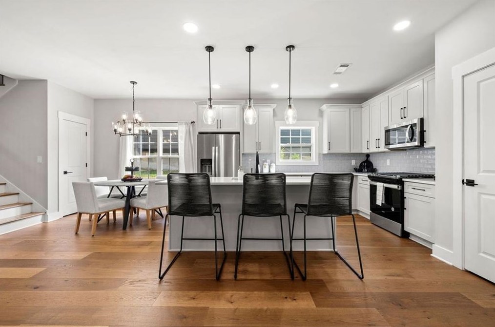 2657 Mills Bnd, Decatur GA  30034-1107 exterior