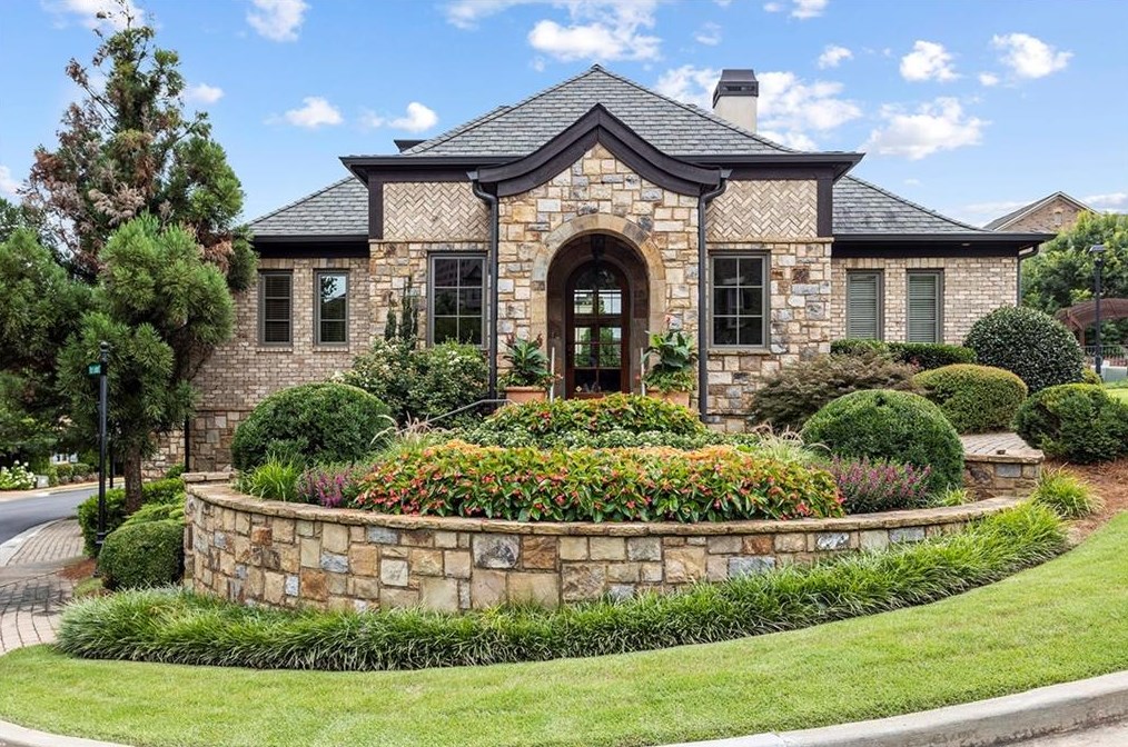 3784 Paces Lookout Cir, Atlanta GA  30339-1845 exterior
