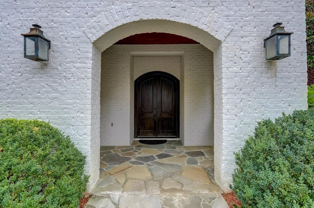 3784 Paces Lookout Cir, Atlanta GA  30339-1845 exterior