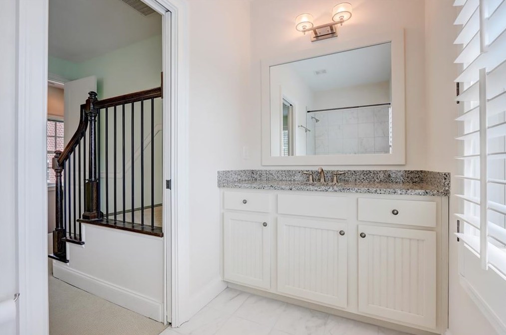 3784 Paces Lookout Cir, Atlanta GA  30339-1845 exterior