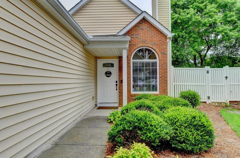 745 Avening Ct, Alpharetta, GA 30004