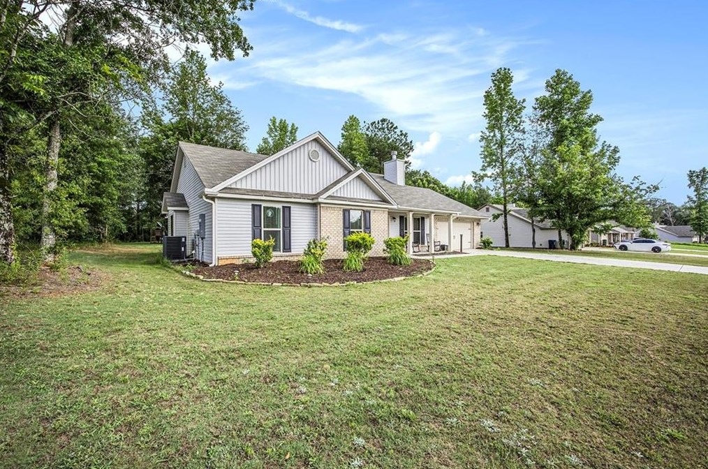 2136 Willow Pk Dr, Monroe, GA 30655