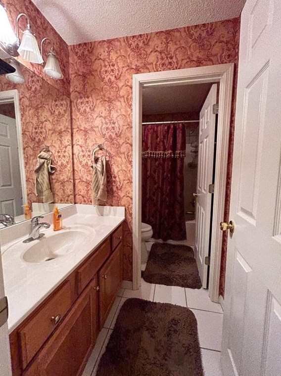 137 Cathy Ln, Calhoun GA  30701-4971 exterior