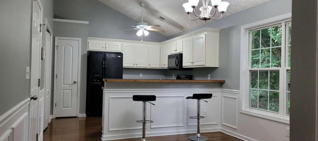 10 Wynfield Dr, Porterdale, GA 30016