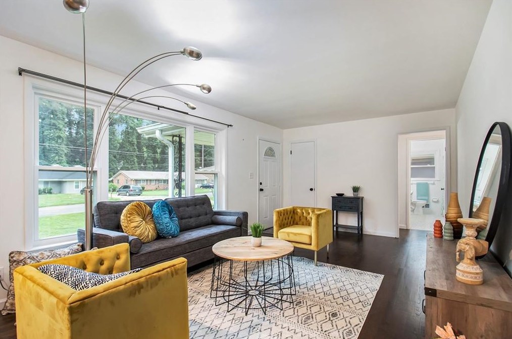 3217 Betty Cir, Decatur GA  30032-2416 exterior