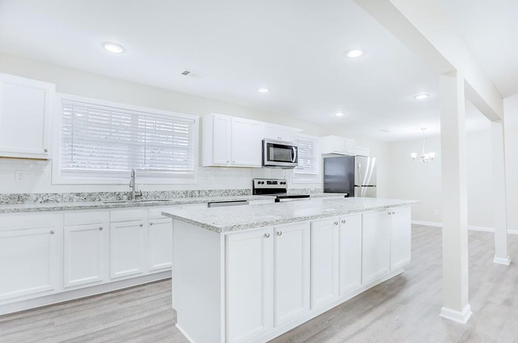 1697 Line St, Decatur GA  30032-4333 exterior