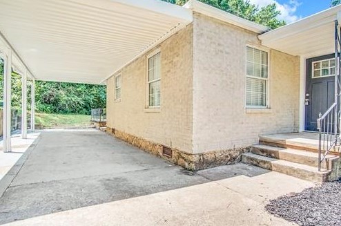 1851 Ridgeland Dr, Decatur GA  30032-4915 exterior