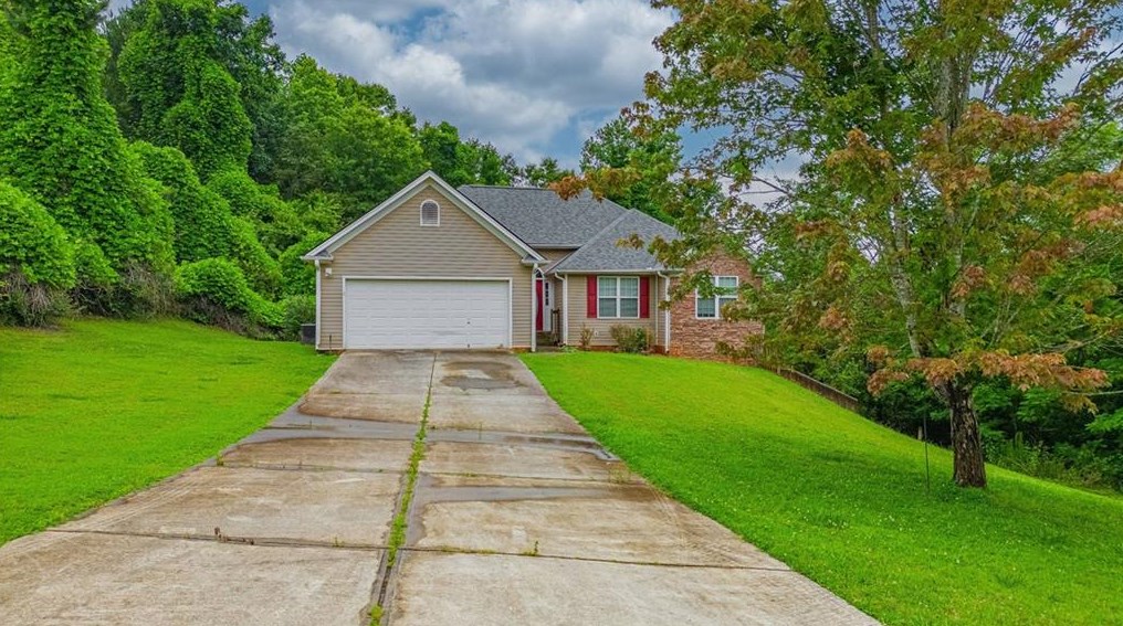 184 Celestial Run, Winder, GA 30680-3059