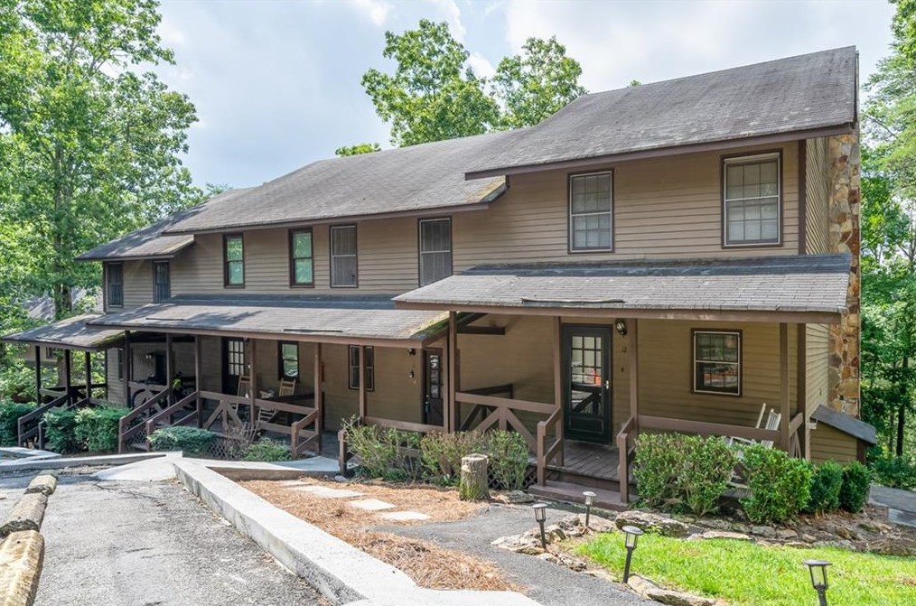 11 Mountain View Ct, Waleska, GA 30183-4675