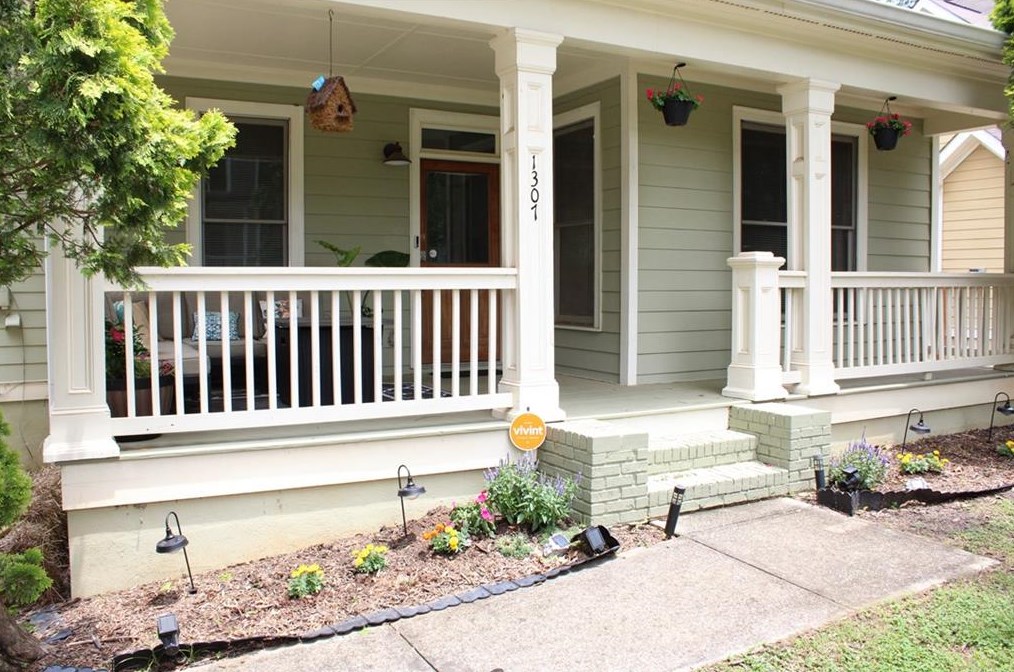 1307 Walker Ave, Atlanta, GA 30344-5016