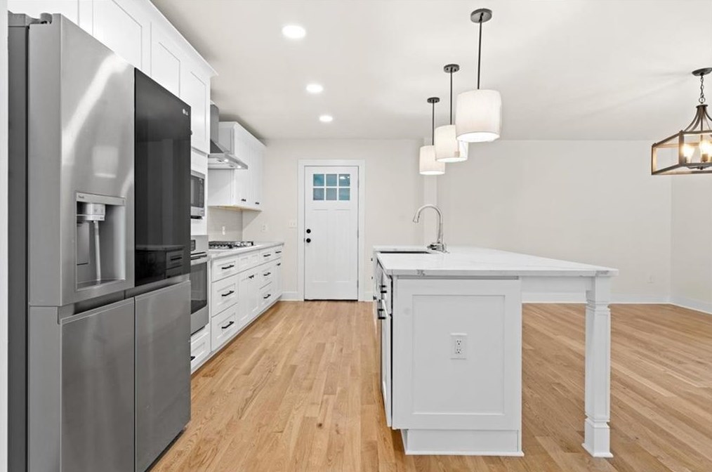 2376 Spring Creek Rd, Decatur GA  30033-2744 exterior