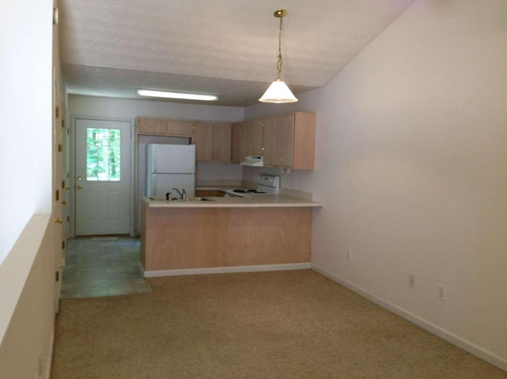 419 Pine Crest Cir, Cleveland, GA 30528