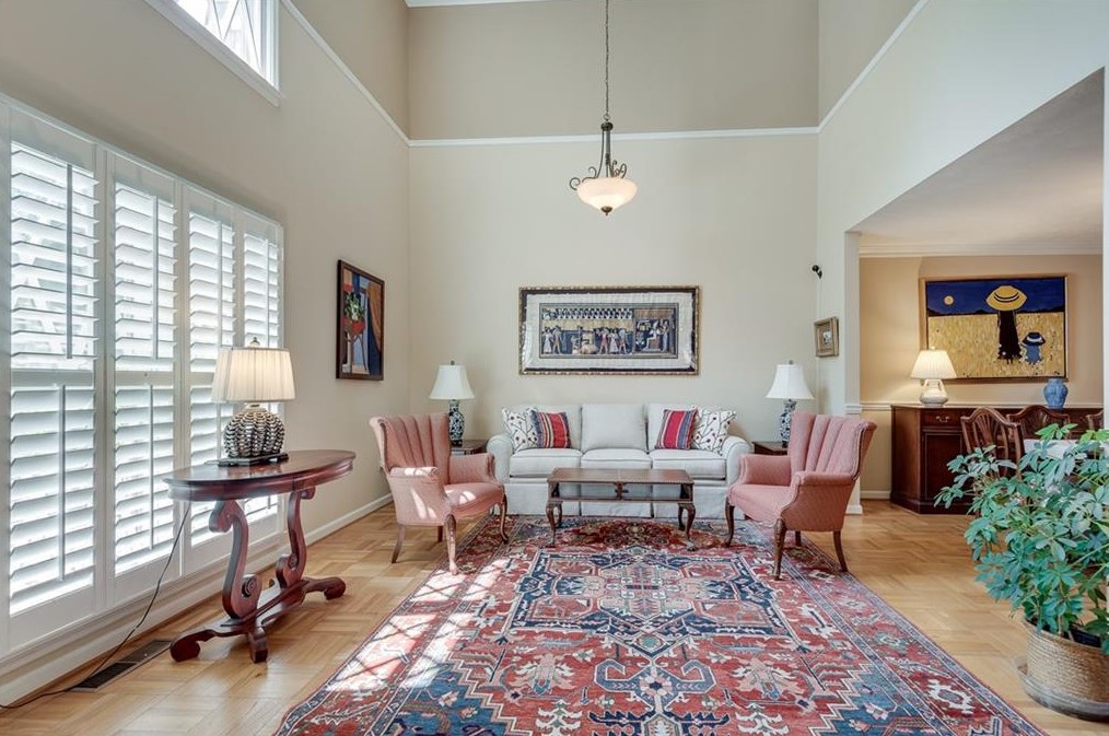 9 Westchester Sq, Decatur GA  30030-2370 exterior