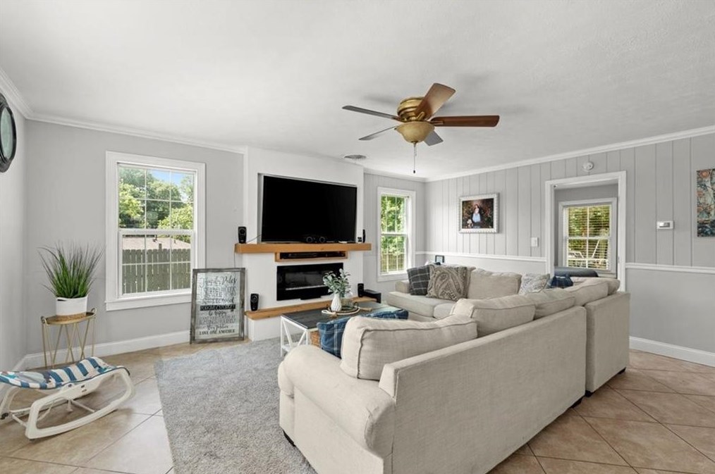 2836 Hall Dr, Smyrna, GA 30082-2028