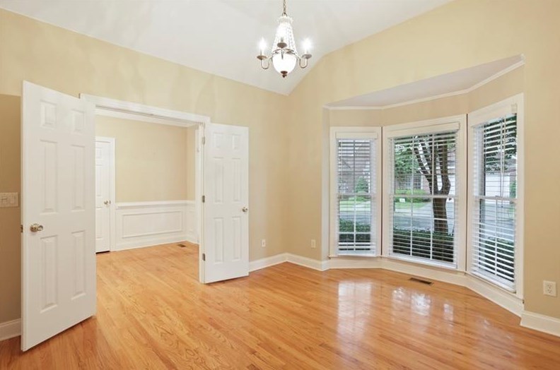 4962 Village Terrace Dr, Atlanta GA  30338-2312 exterior