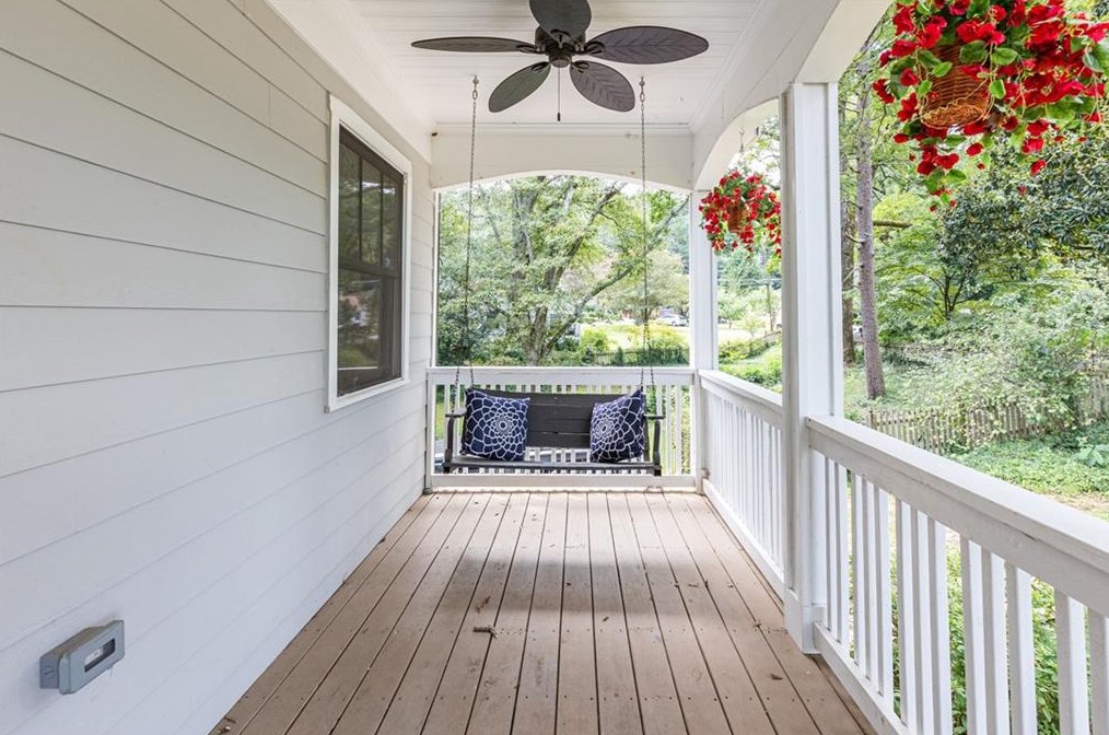 1138 Conway Rd, Decatur GA  30030-4146 exterior