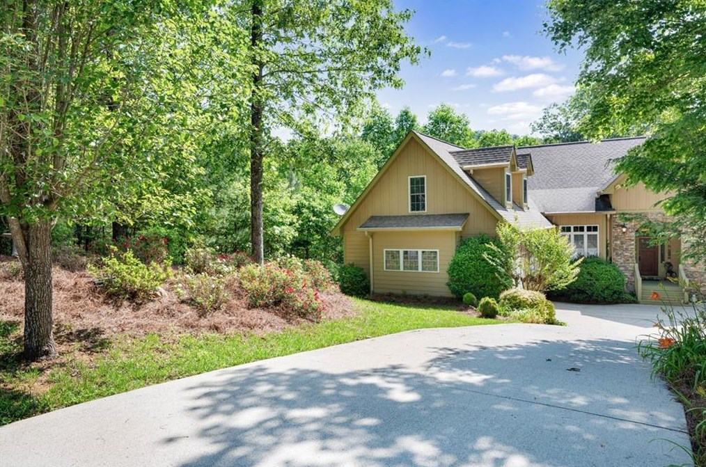 650 Red Oak Trail, Ellijay, GA 30540