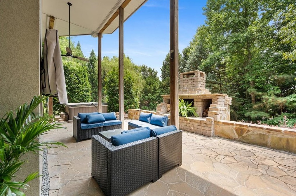 1016 Kettering Pl, Alpharetta GA exterior