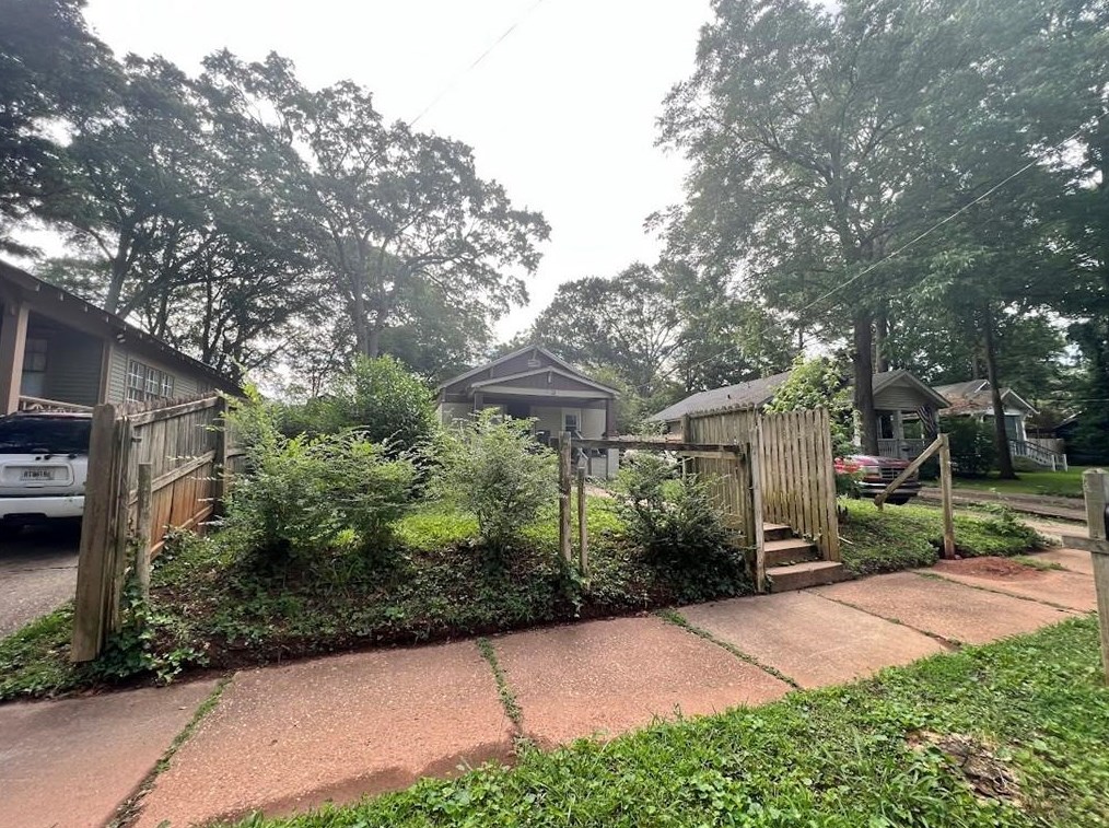 33 Clifton St, Atlanta, GA 30317-2009