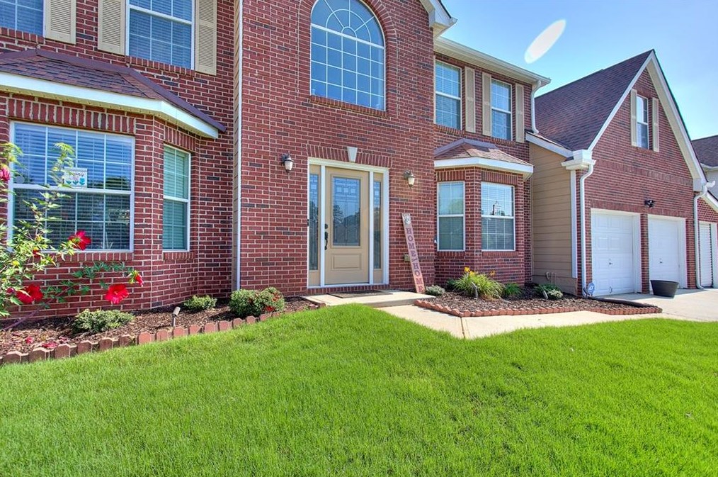 1848 Watercrest Dr, Jonesboro, GA 30236-8031