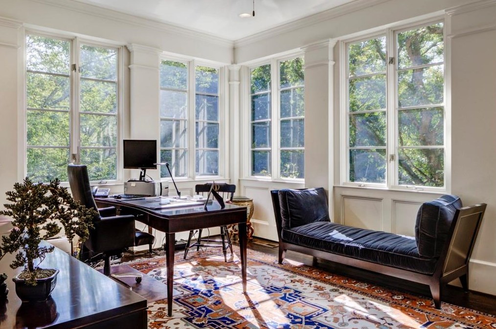 4700 Woodvale Dr, Atlanta GA  30327-4554 exterior