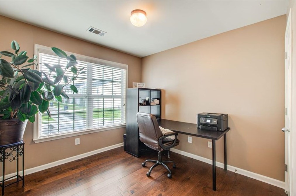 1109 Westchase Hl, Atlanta GA  30336-2926 exterior
